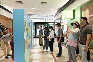 “中日友好小小少年，一起向未來”主題畫展在青島永旺正式啟幕